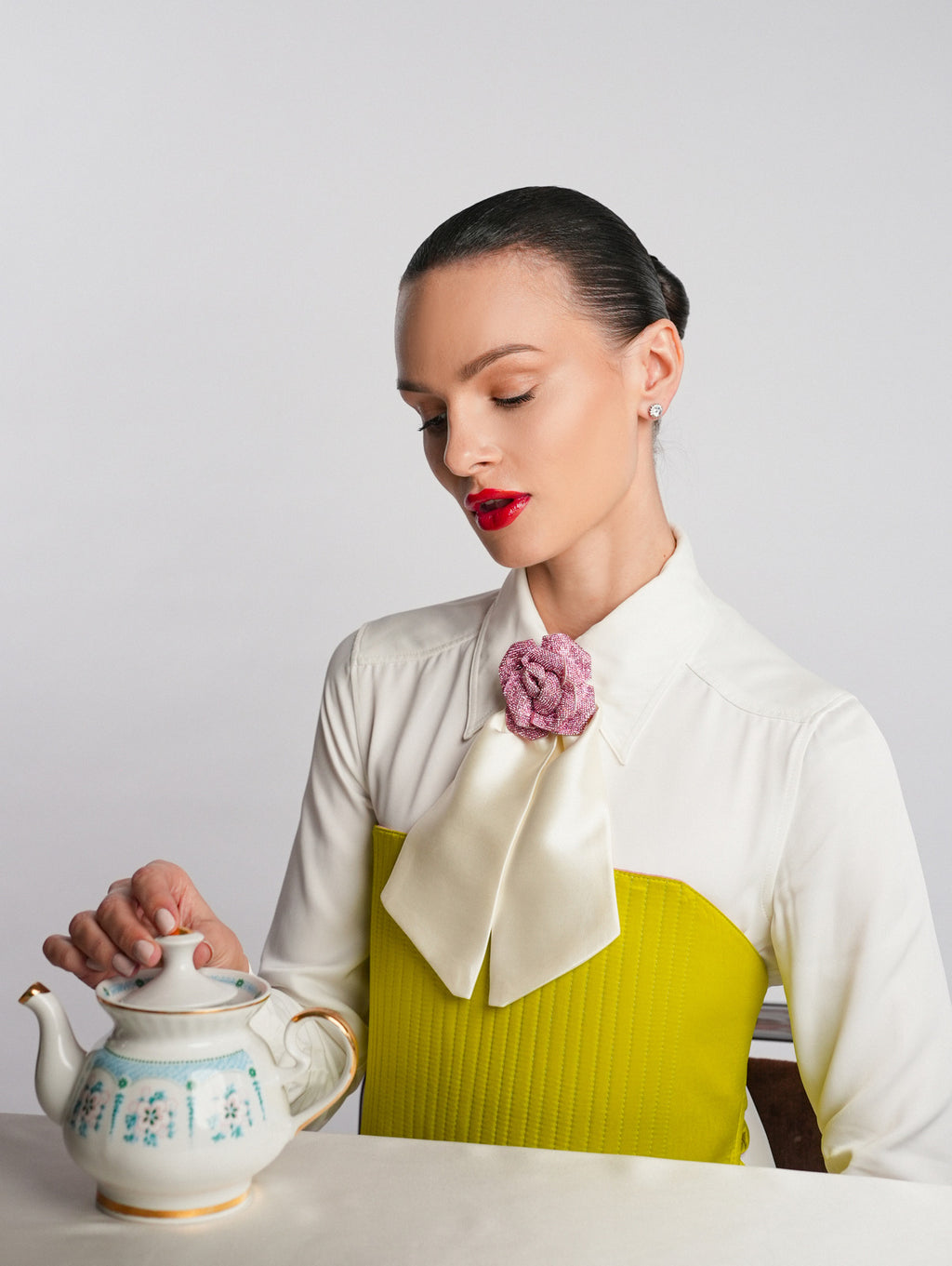 ROYAL PINK ROSE BROOCH