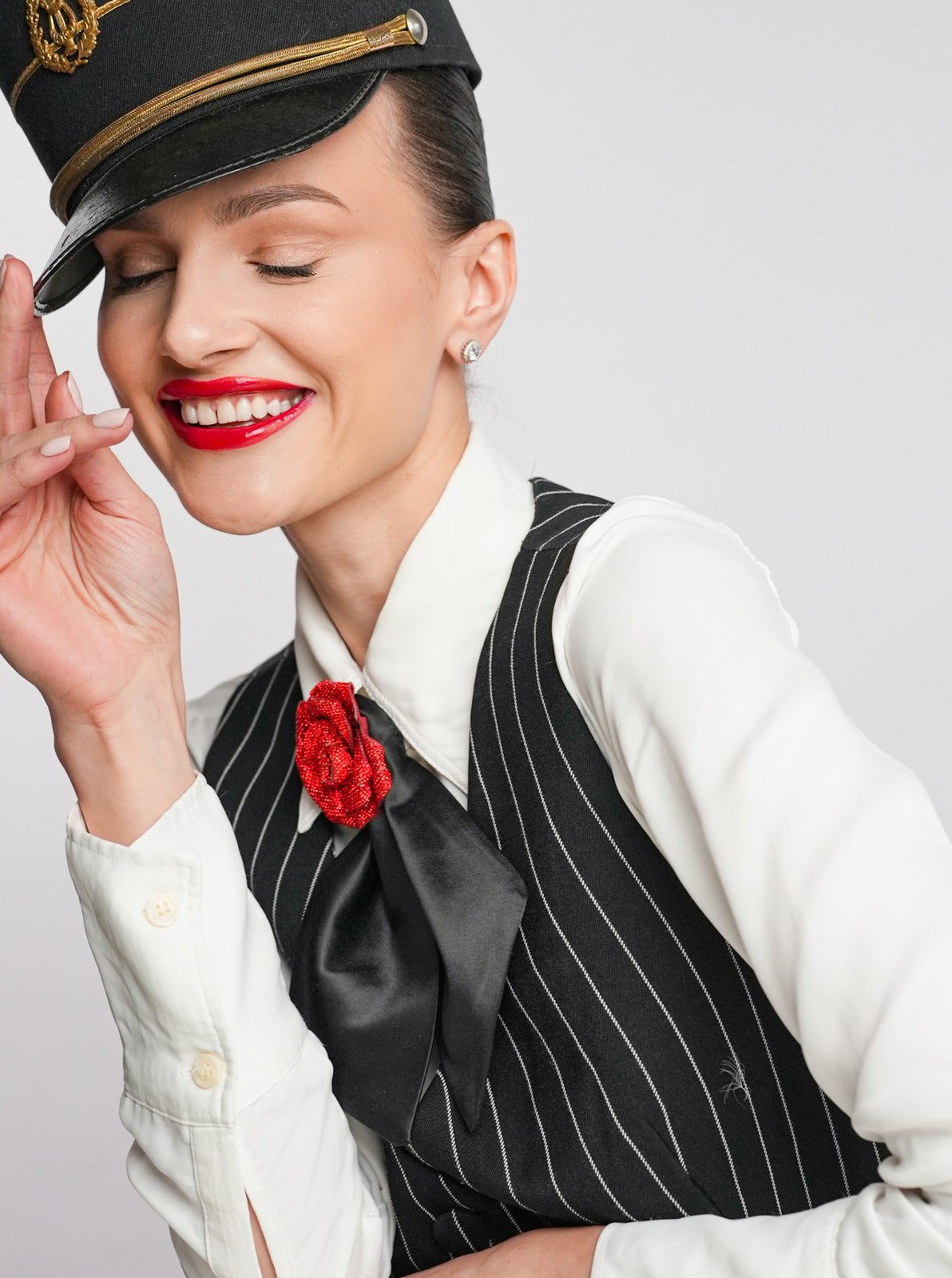 BROȘA ROYAL RED ROSE