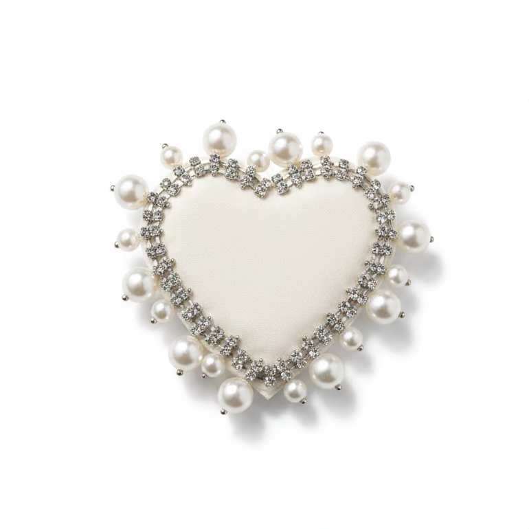 BROȘA WHITE HEART