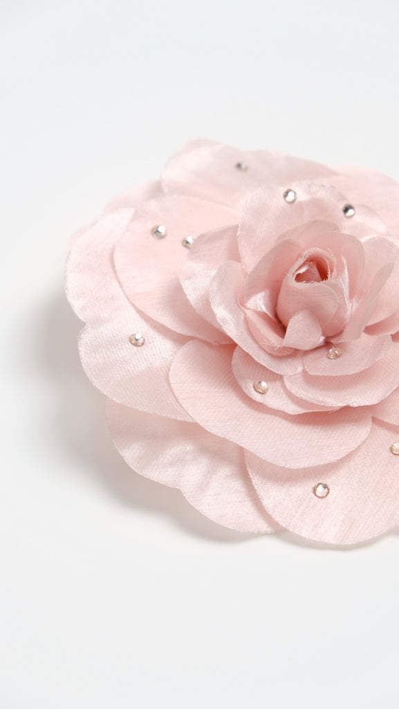 BLUSH BROOCH