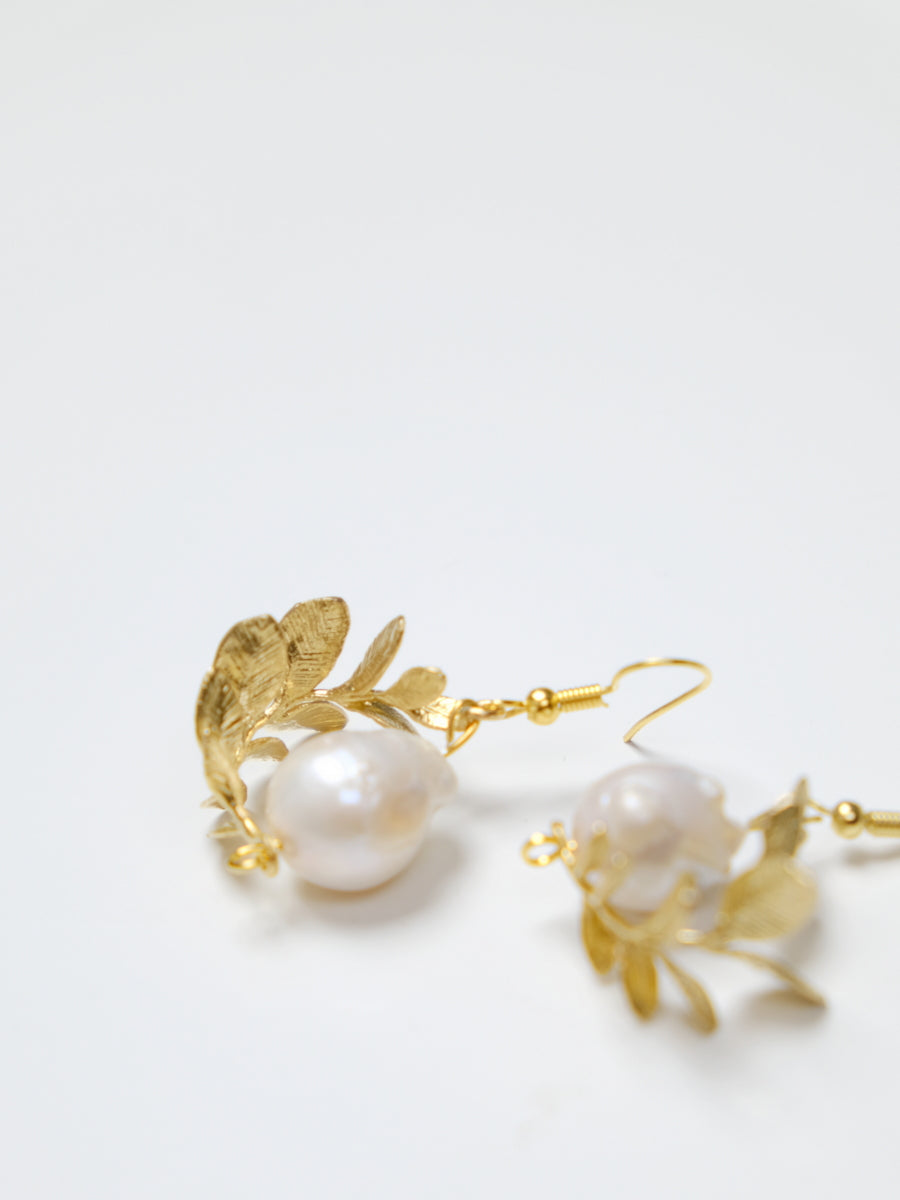 ANTOINETTE EARRINGS