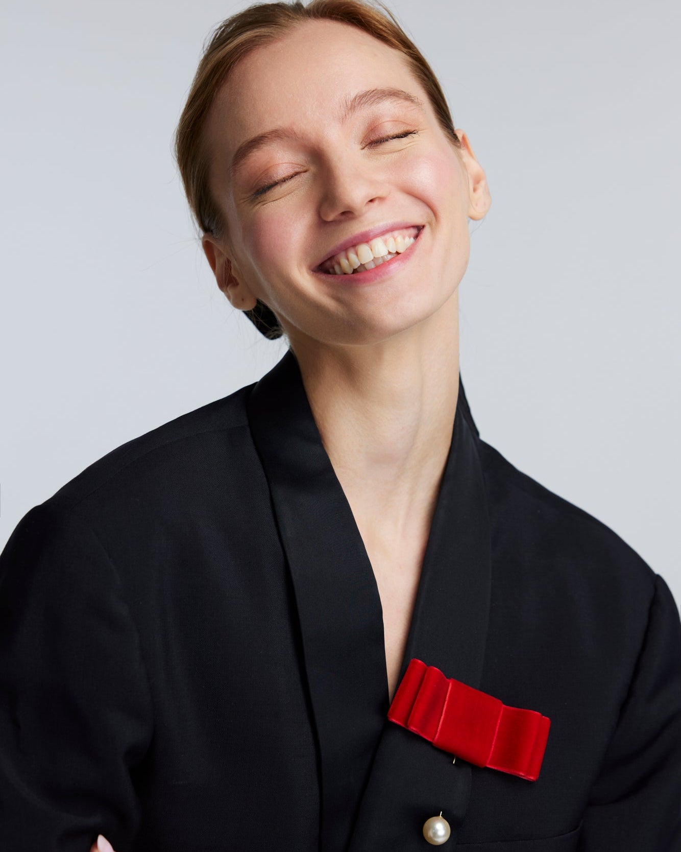 VELVET BOW PIN - RED