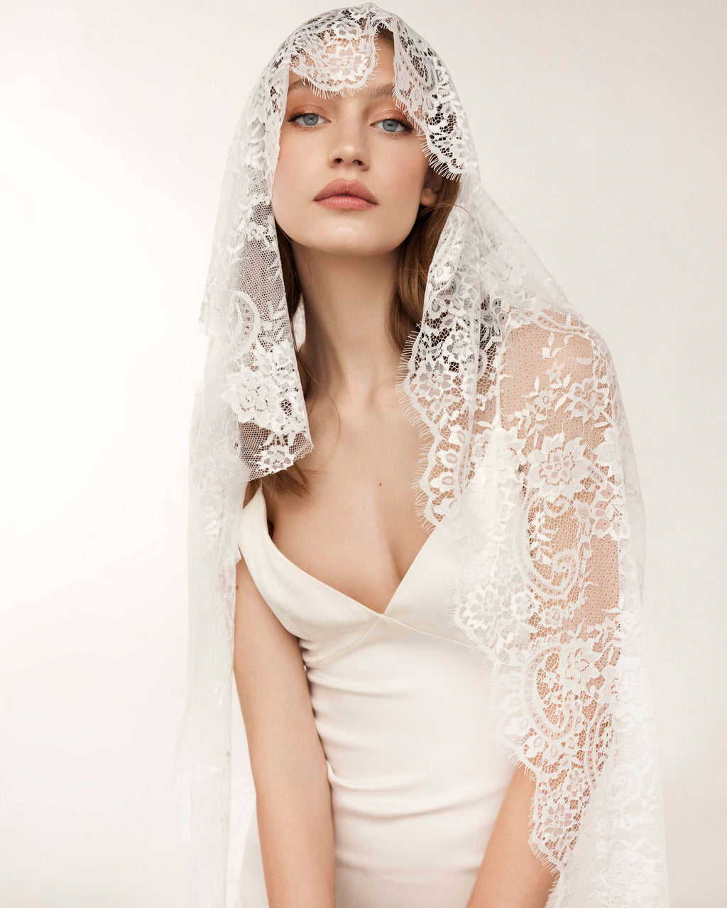CARMEN VEIL