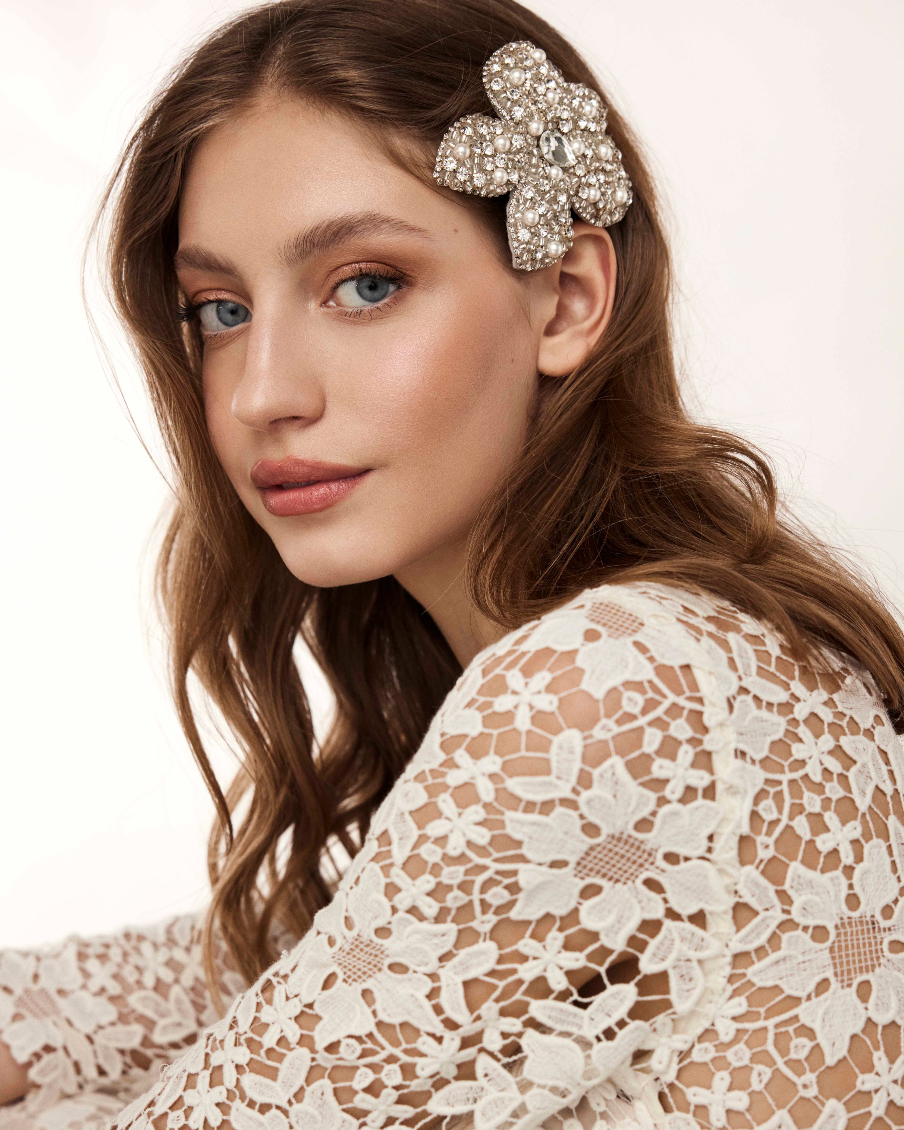 MULTIFUNCTIONAL FIORE ACCESSORY